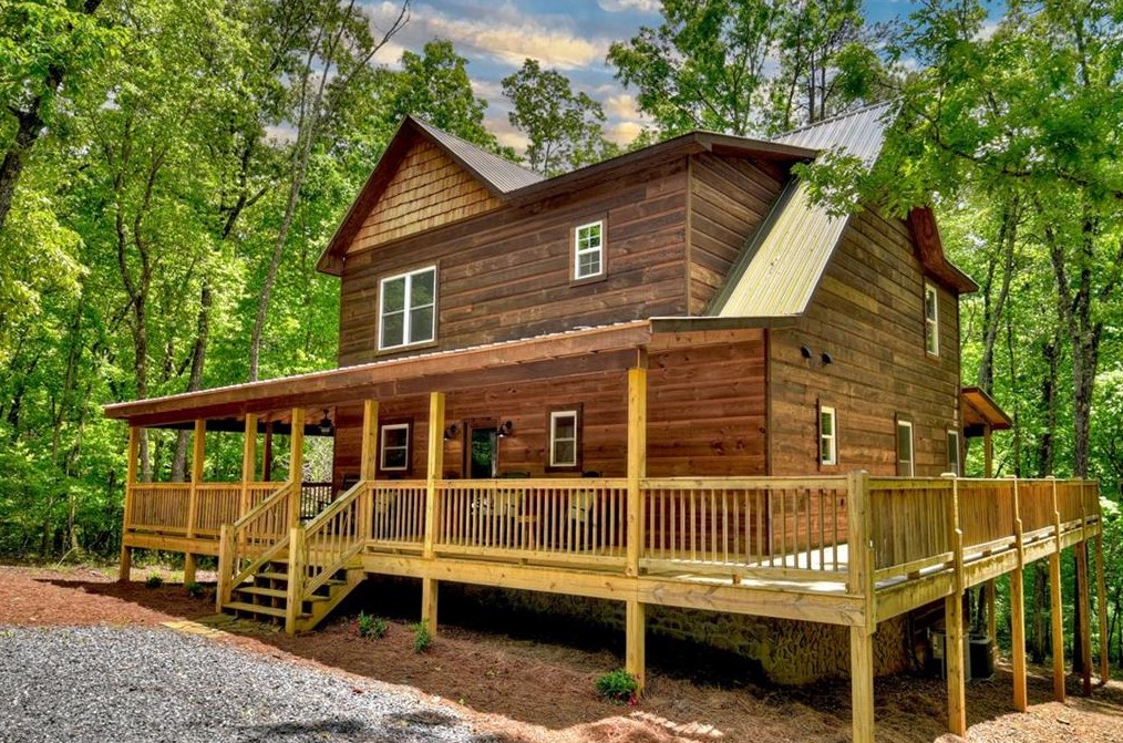 467 Logan Dr, Mineral Bluff, GA 30559-0087