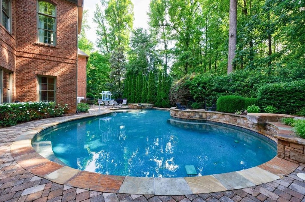 2904 Thurleston Ln, Duluth GA 30097-7470 exterior