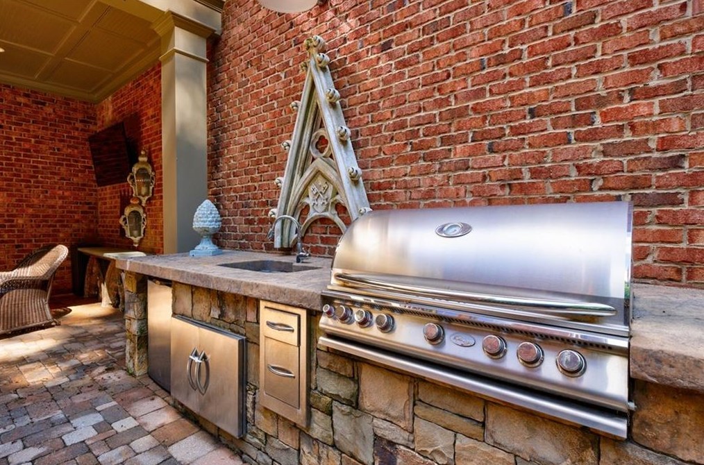 2904 Thurleston Ln, Duluth GA 30097-7470 exterior