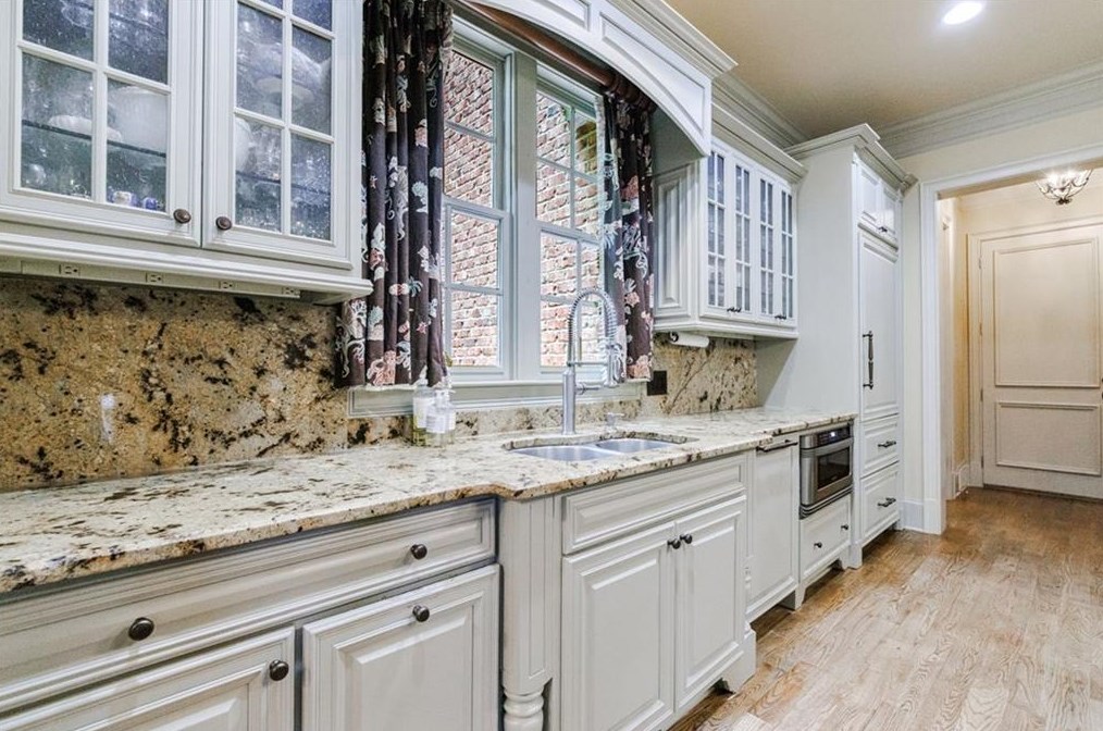 2904 Thurleston Ln, Duluth GA 30097-7470 exterior