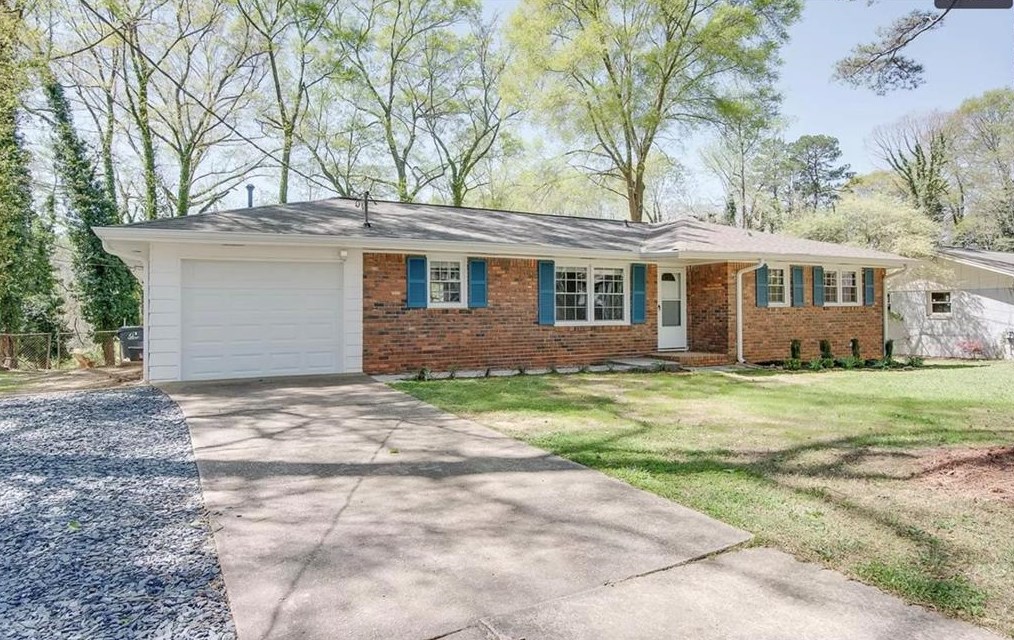 101 Terry Ln, Lilburn, GA 30047-5037
