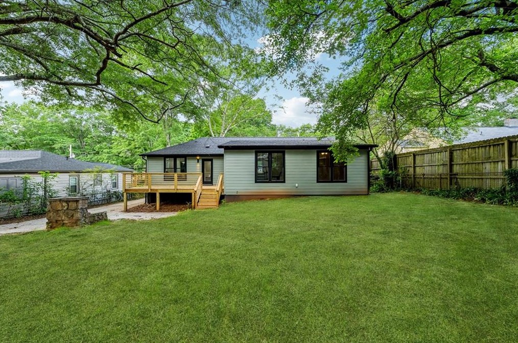 1100 Forrest Blvd, Decatur GA  30030-4736 exterior