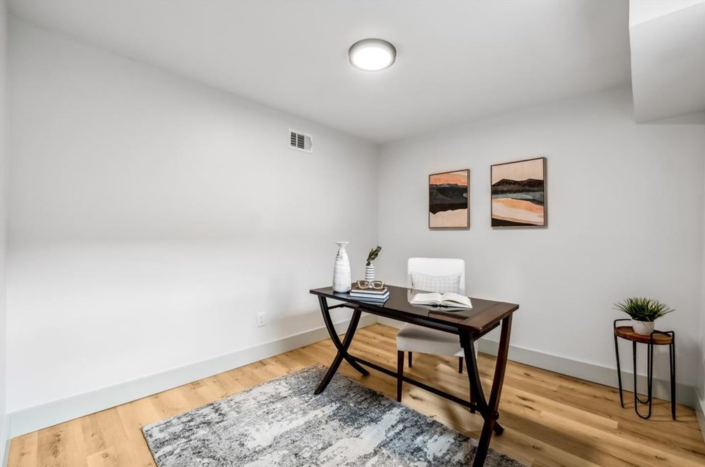 1100 Forrest Blvd, Decatur GA  30030-4736 exterior