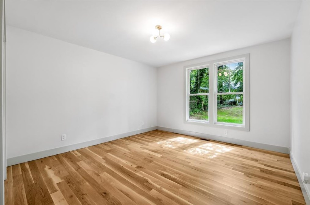 1100 Forrest Blvd, Decatur GA  30030-4736 exterior