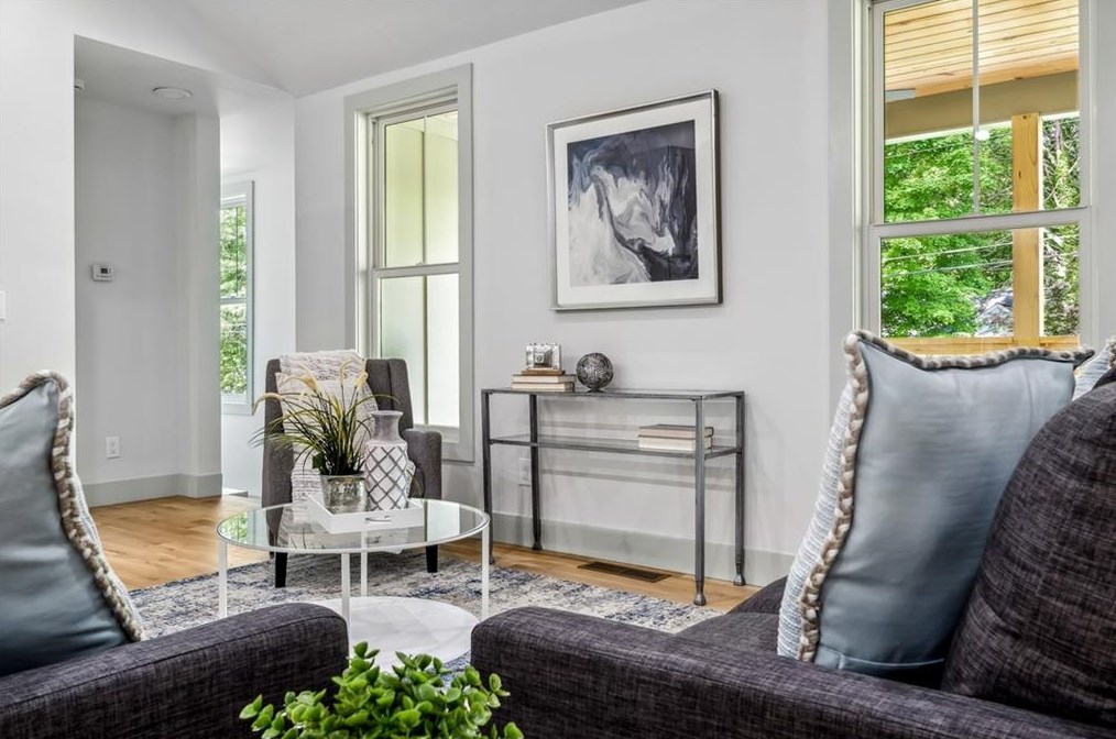 1100 Forrest Blvd, Decatur GA  30030-4736 exterior