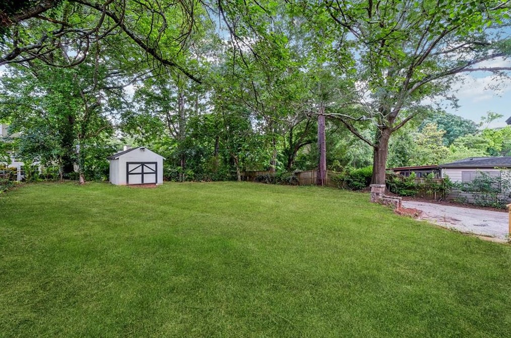 1100 Forrest Blvd, Decatur GA  30030-4736 exterior