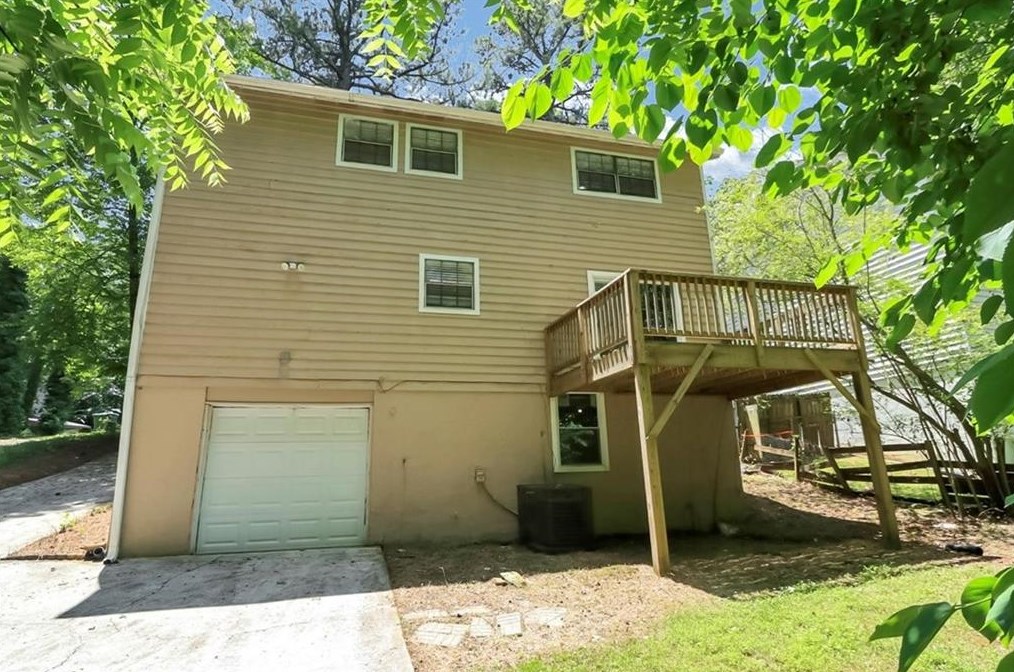 3868 Vly Brk Rd, Lithonia GA 30039-4281 exterior