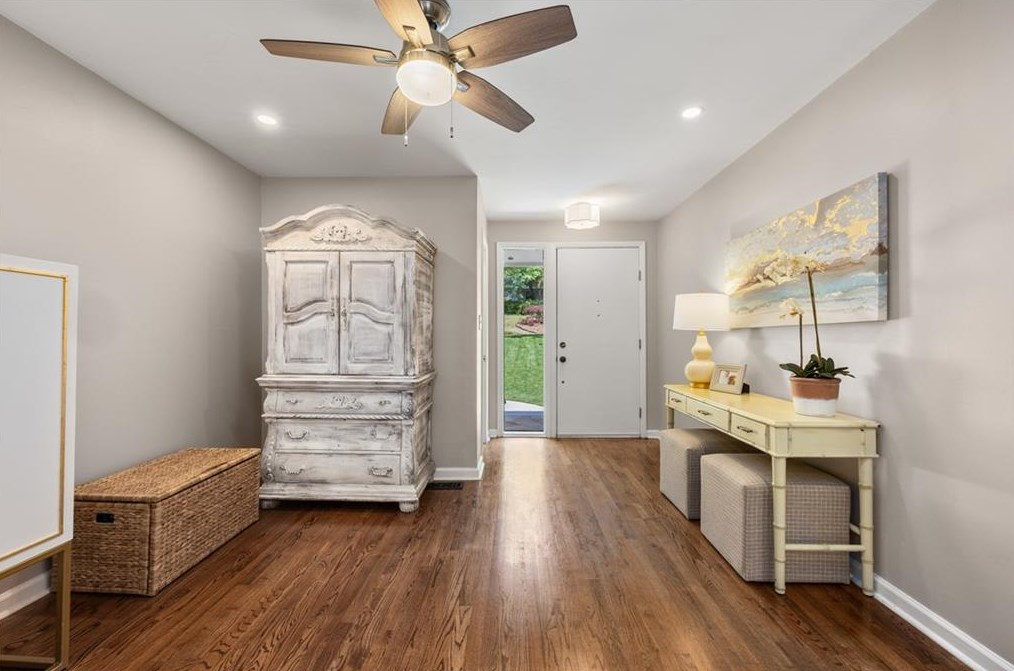 3660 Woodstream Cir, Atlanta GA  30319-2139 exterior
