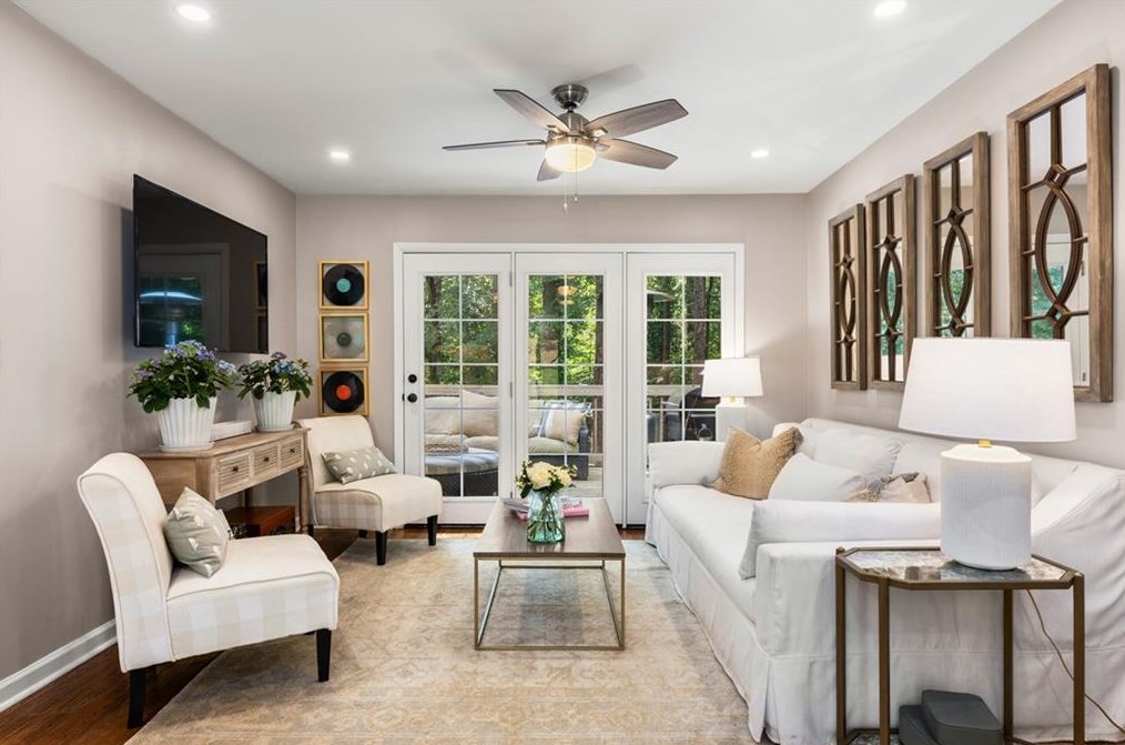 3660 Woodstream Cir, Atlanta GA  30319-2139 exterior