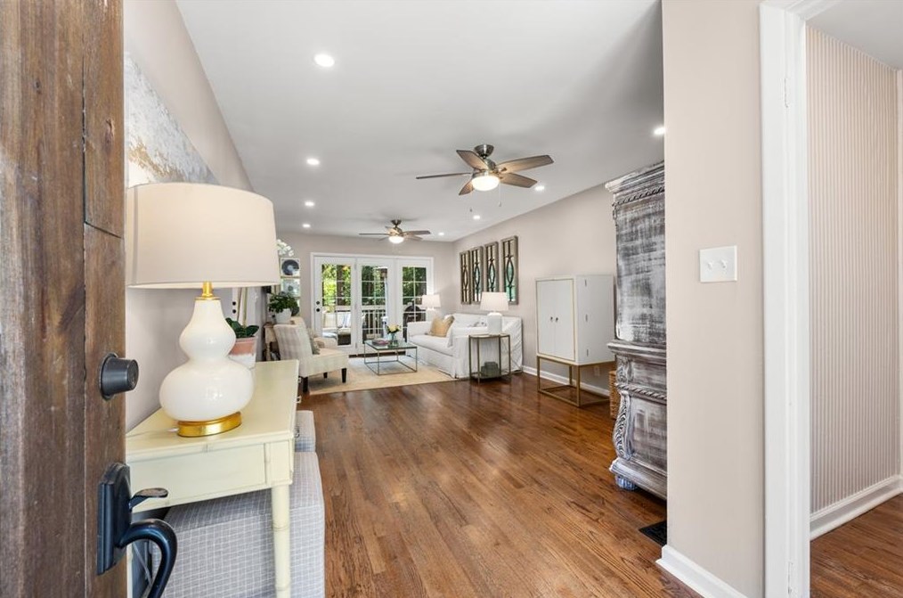 3660 Woodstream Cir, Atlanta GA  30319-2139 exterior