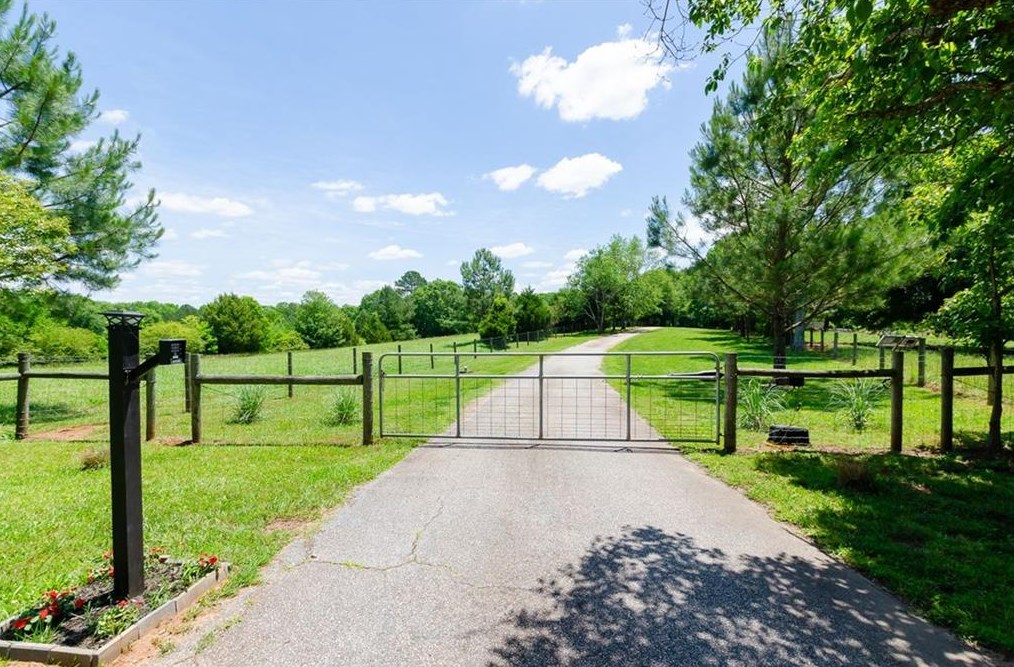 225 Bowman Mill Rd Ne, Winder, GA 30680