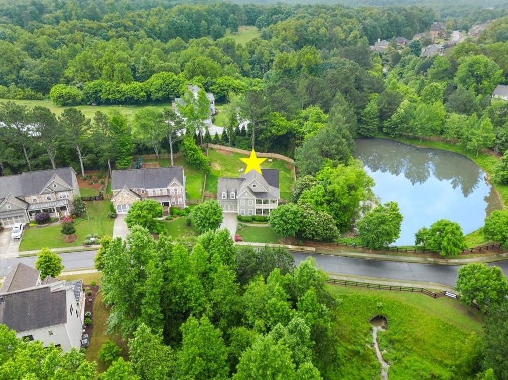 110 Hedgewood Ln, Holly Springs, GA 30115-8928