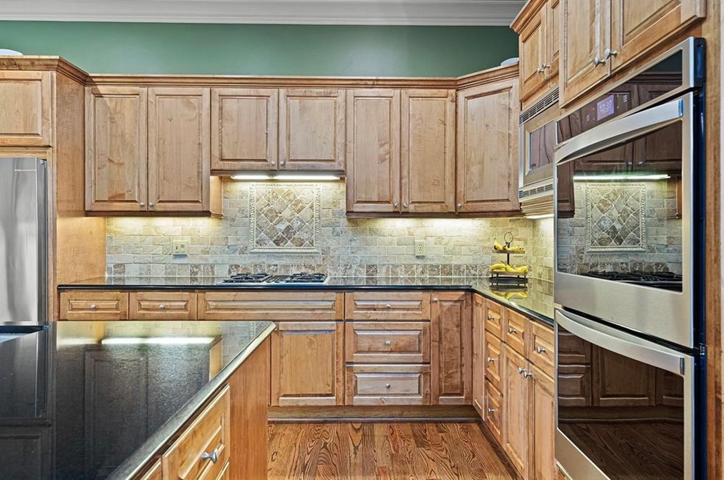 1168 Buckhead Valley Ct, Atlanta GA 30324-2793 exterior