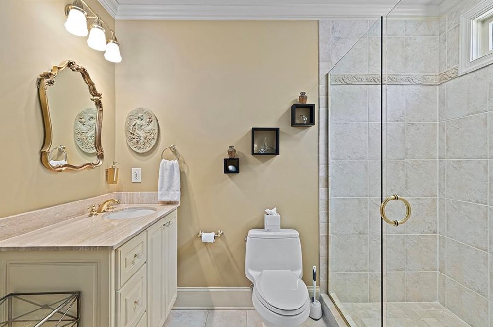 1168 Buckhead Valley Ct, Atlanta GA 30324-2793 exterior