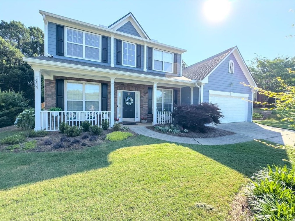 2572 Whispering Pines Dr, Grayson, GA 30017-2881