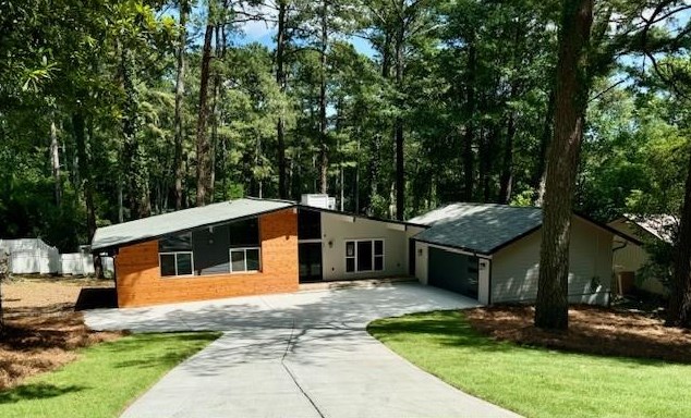 2071 Deborah Dr, Atlanta GA 30345-3917 exterior