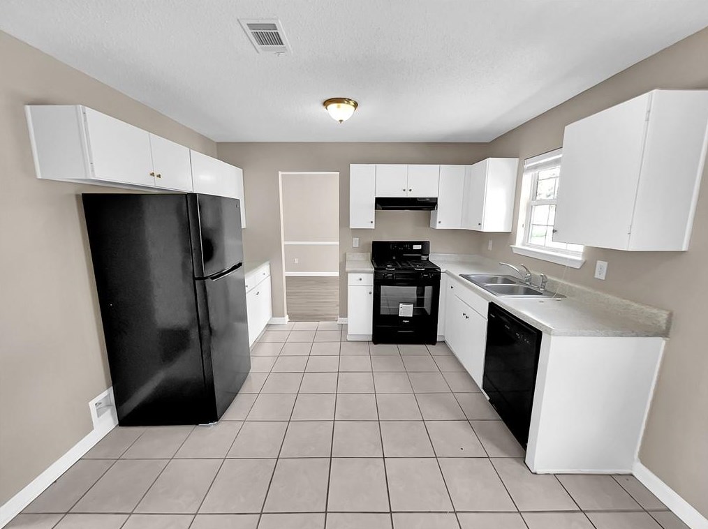 2545 Willenhall Way, Lithonia, GA 30058-3884