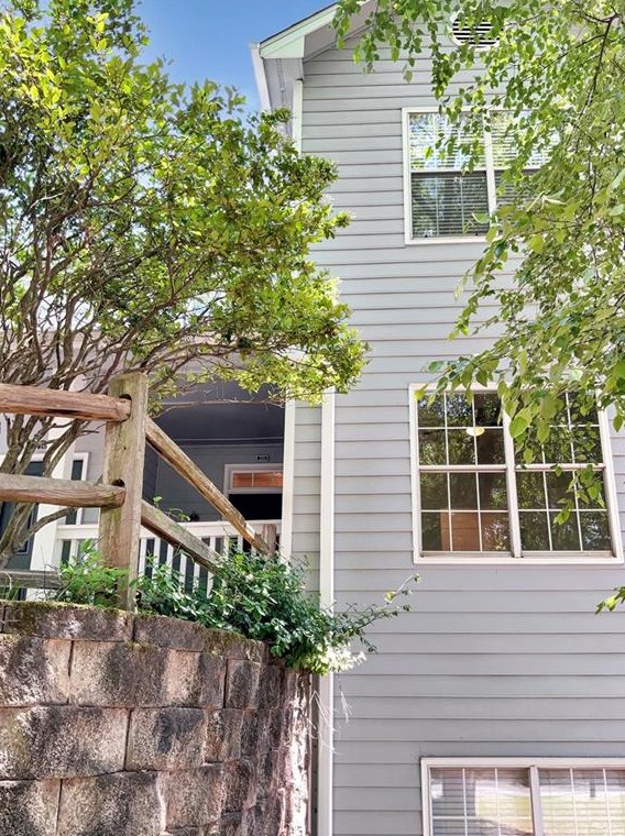 211 Vinings Forest Cir Se, Smyrna, GA 30080