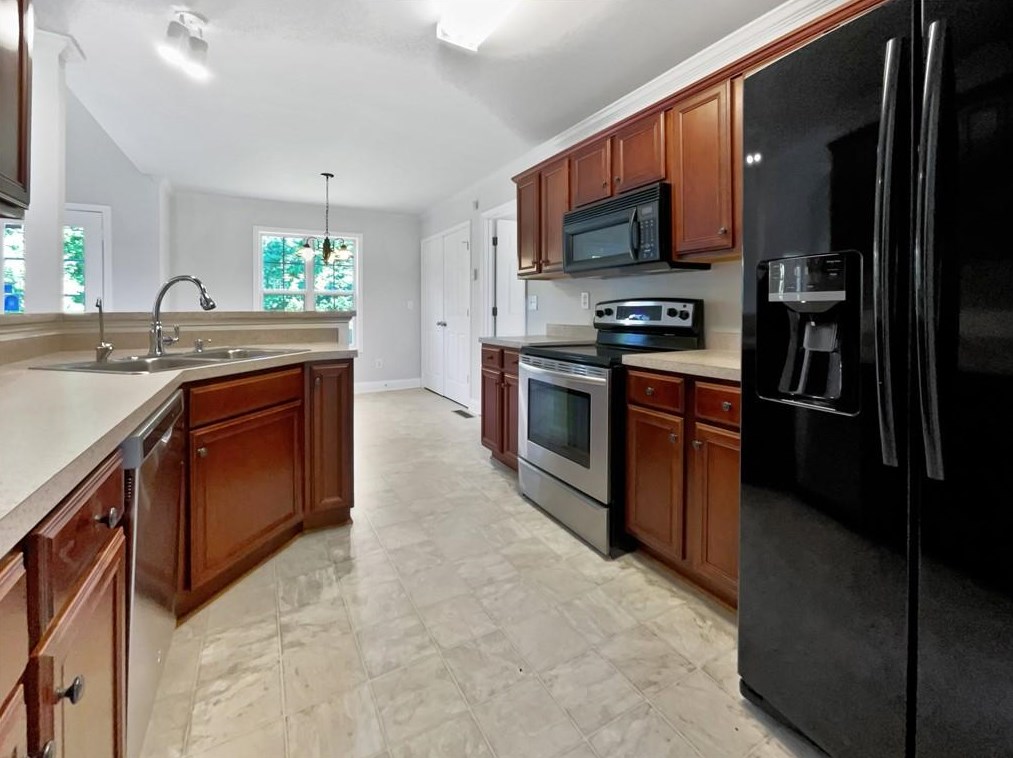 7294 Franklin Lake Ct, Winston, GA 30187-2155