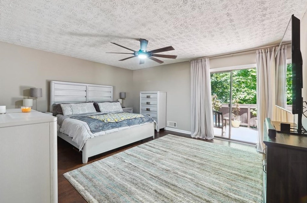 5008 Old Ivy Rd, Duluth GA 30096-2939 exterior