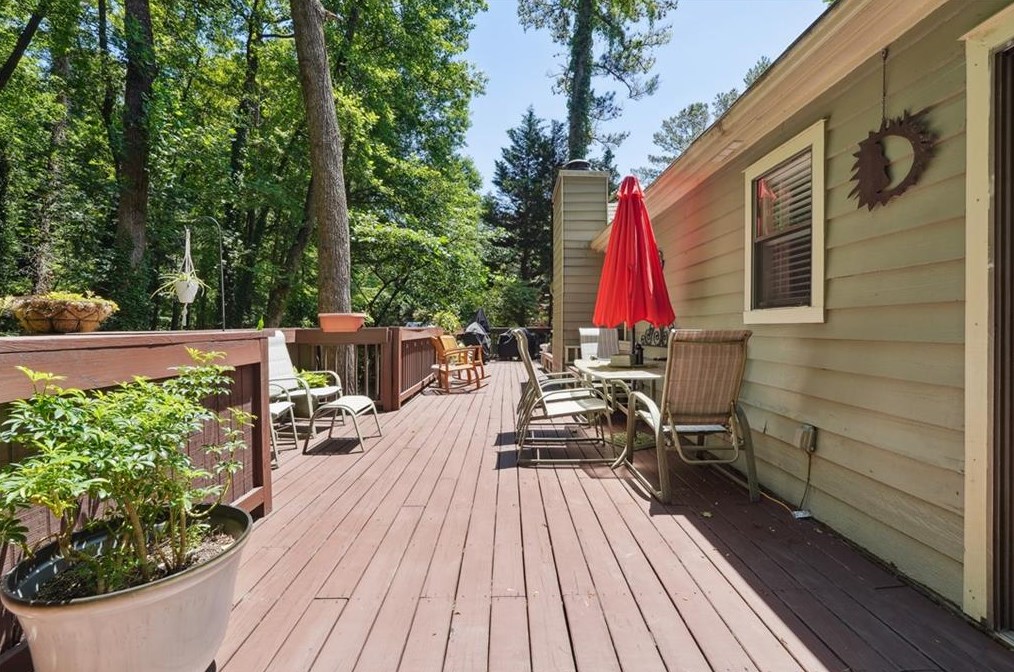 5008 Old Ivy Rd, Duluth GA 30096-2939 exterior