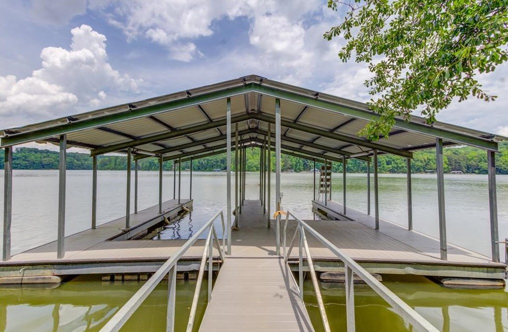 4844 Newton Dr, Gainesville, GA 30506-2652