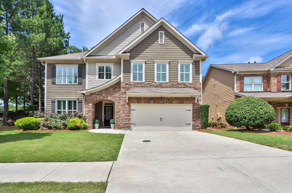 4508 Bogan Meadows Dr, Buford, GA 30519-3803