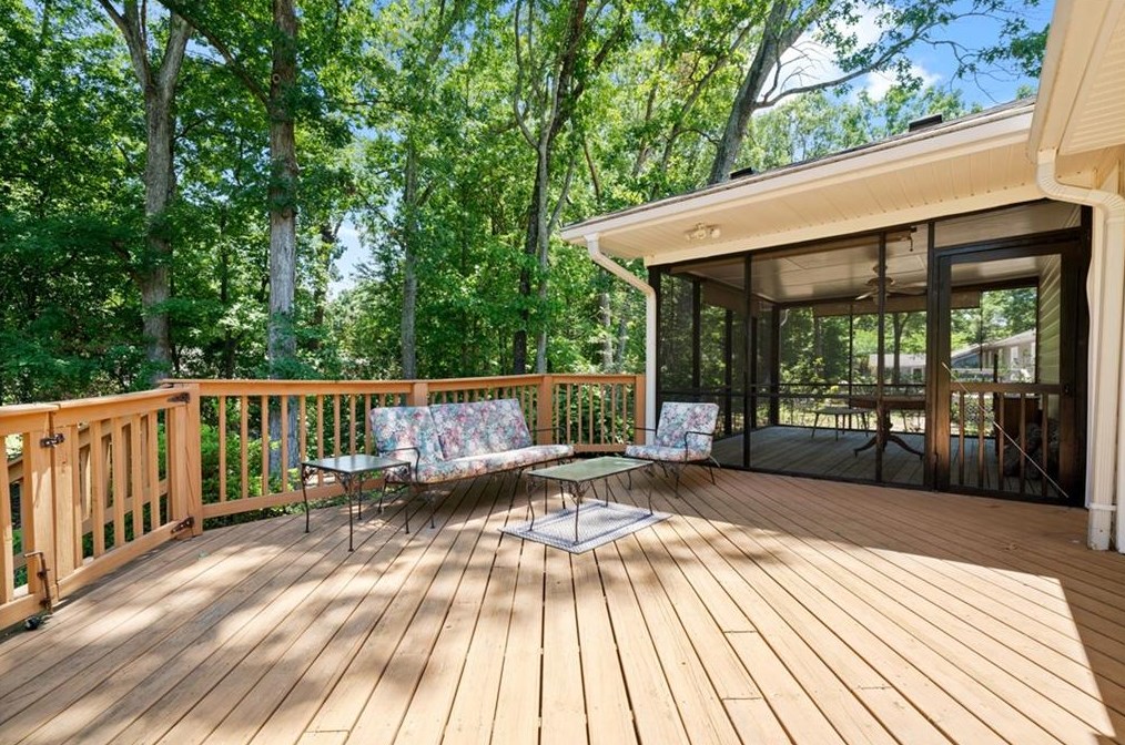 2514 Springdale Dr, Lithonia GA 30078-3763 exterior