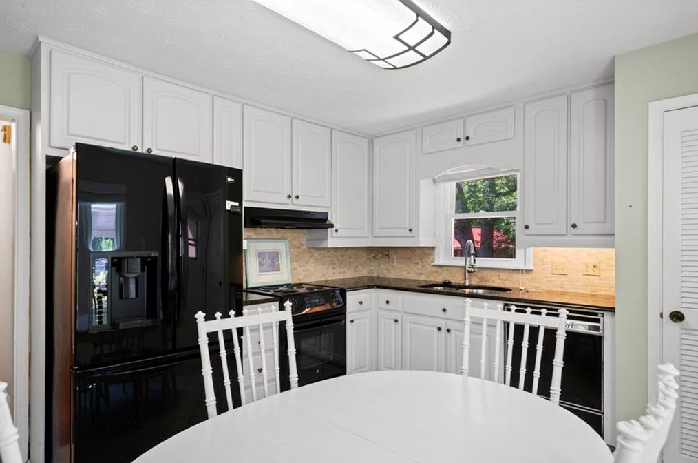 2514 Springdale Dr, Lithonia GA 30078-3763 exterior