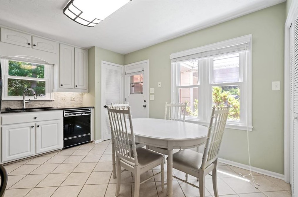 2514 Springdale Dr, Lithonia GA 30078-3763 exterior