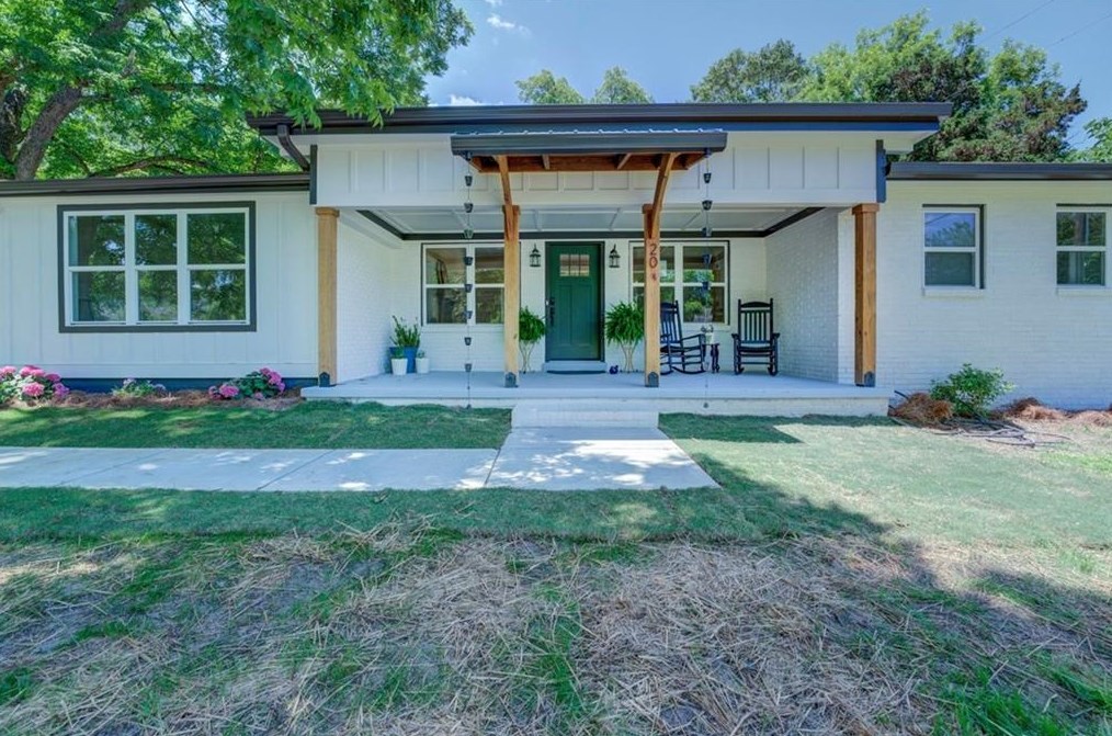 20 Neely Hammonds Rd, Porterdale, GA 30014-0836