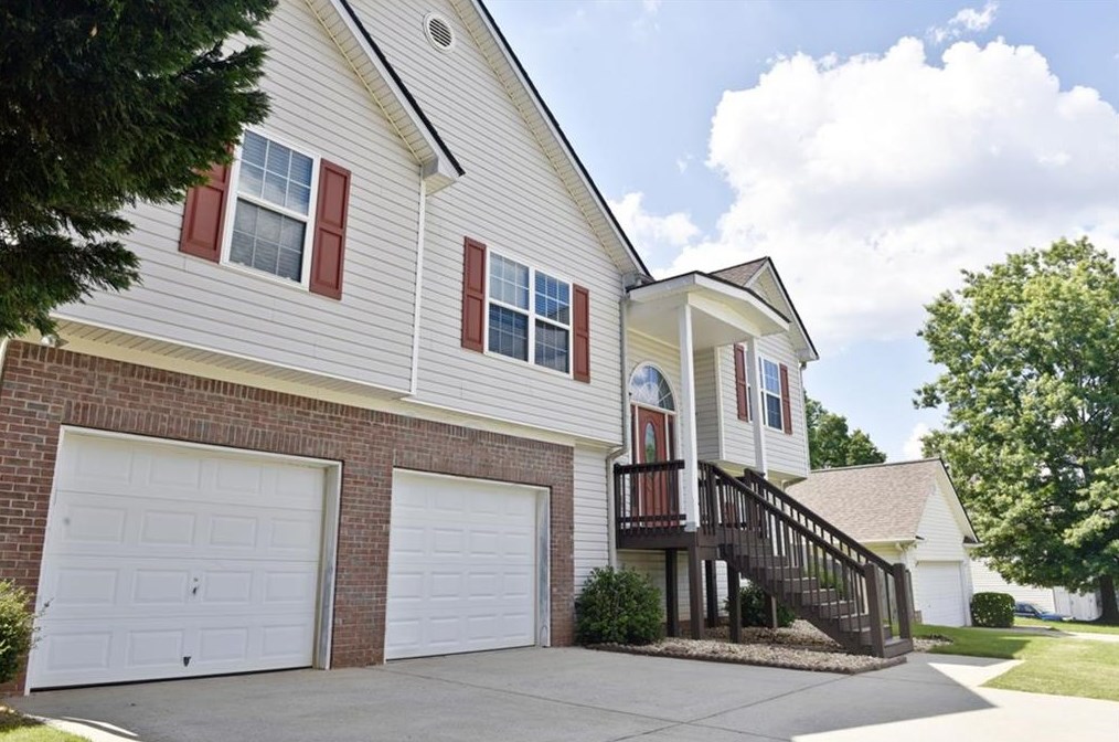 322 Victory Commons Overlook, Acworth, GA 30102-1393