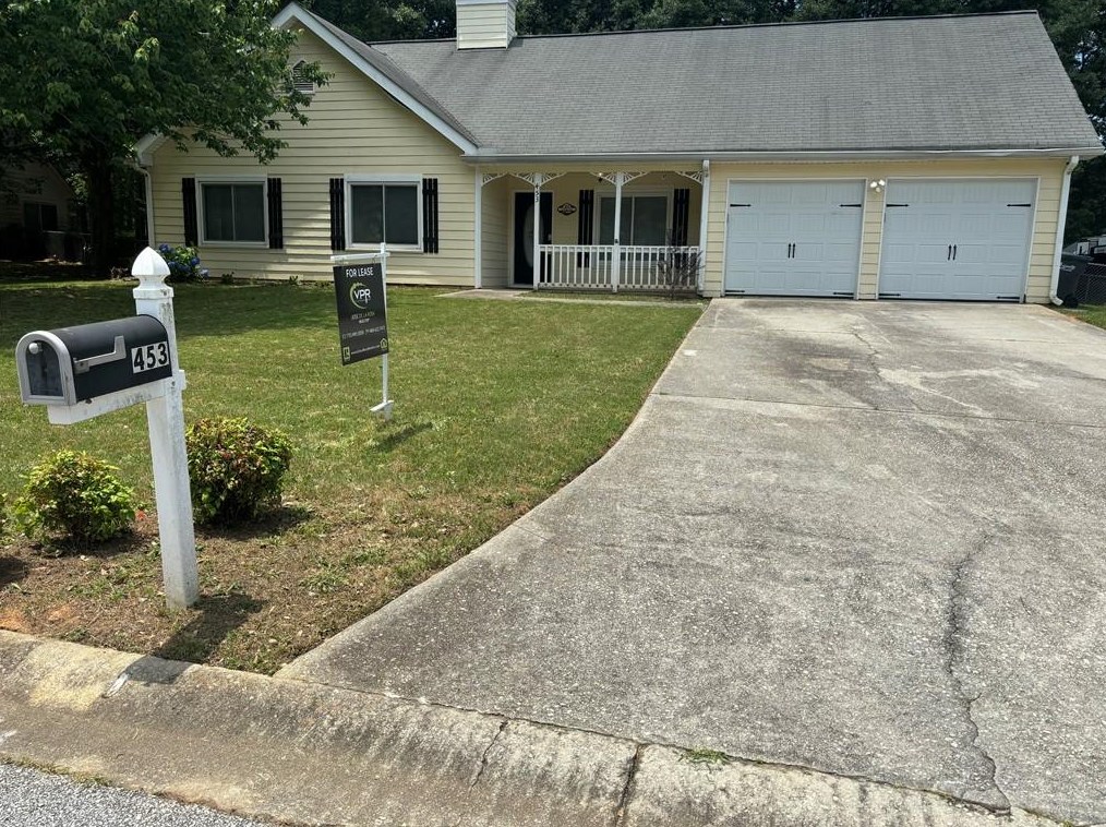 453 Rhett Dr, Loganville, GA 30052