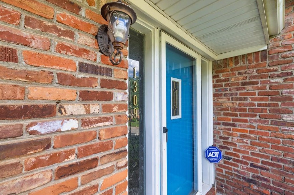 1309 Weston Dr, Decatur, GA 30032