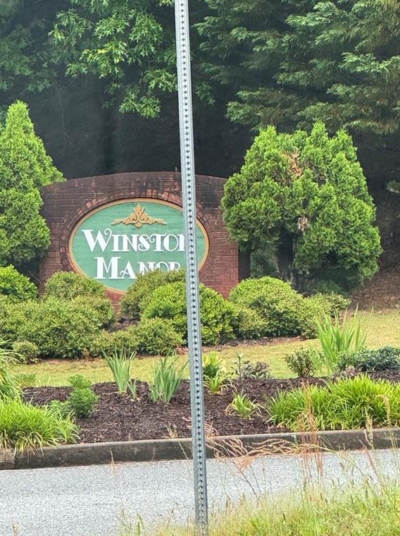 406 Winston Manor Dr, Winder, GA 30680-8406
