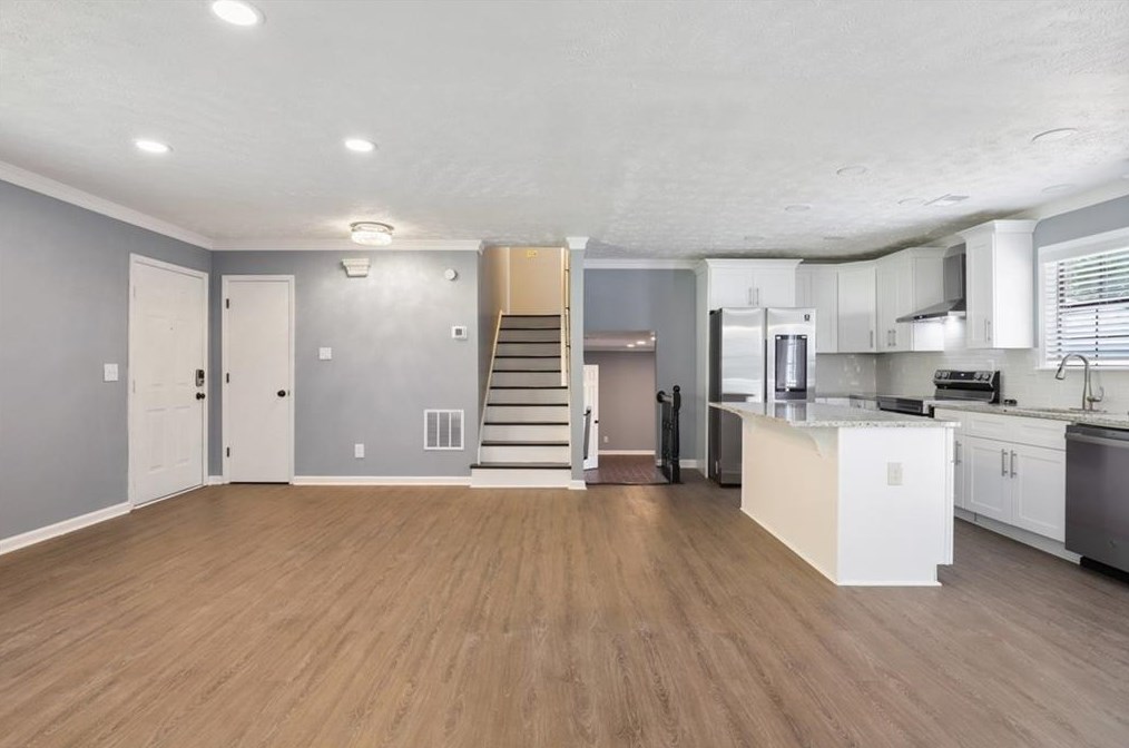 4254 Southvale Dr, Decatur GA  30034-6442 exterior