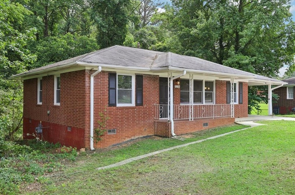 5256 Sanders Rd, Morrow, GA 30260-3768