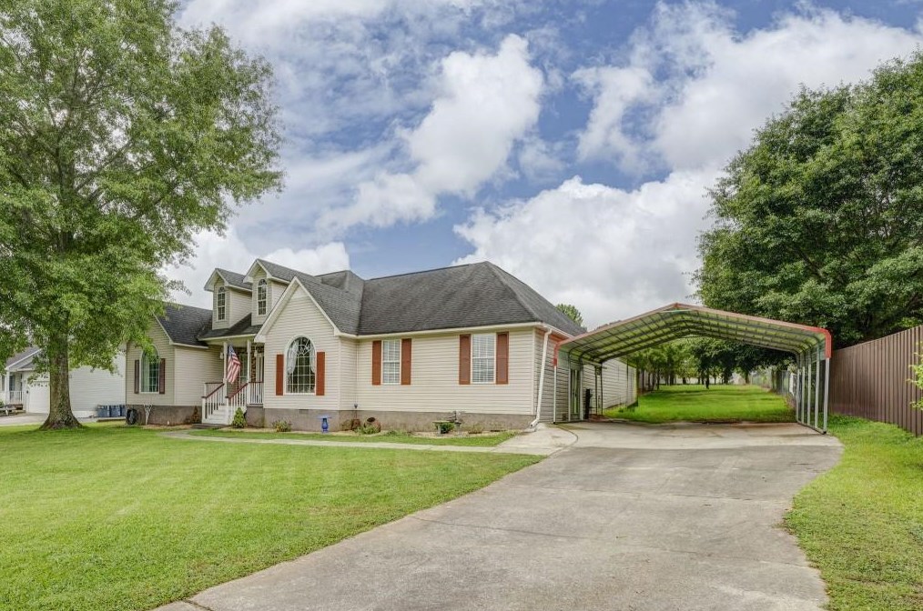 22 Valley Creek Dr, Euharlee, GA 30120-6372