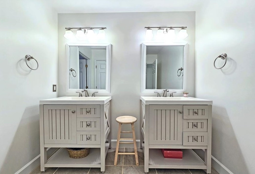 4175 Dunwoody Ter Cv, Atlanta GA 30338-2330 exterior