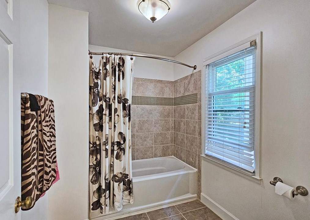 4175 Dunwoody Ter Cv, Atlanta GA 30338-2330 exterior