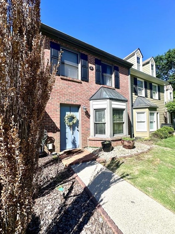 139 Willow Stream Ct, Roswell, GA 30076-1609