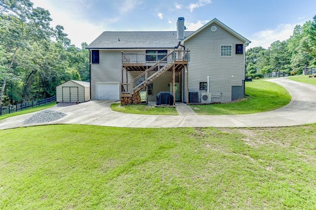 25 Davenport Rd, Braselton, GA 30517