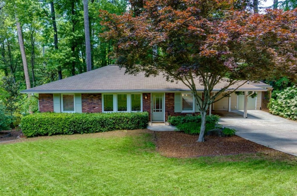 410 Afton Dr, Roswell, GA 30075-3802
