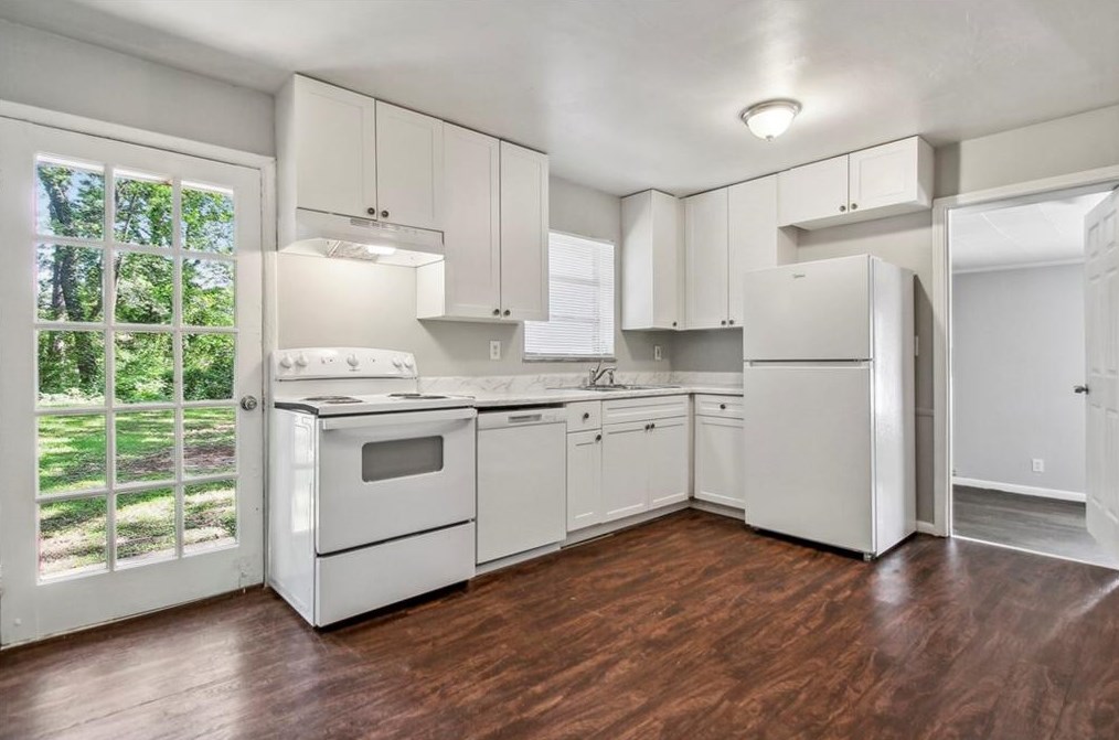 3948 Kirksford Dr, Decatur GA 30035-1645 exterior