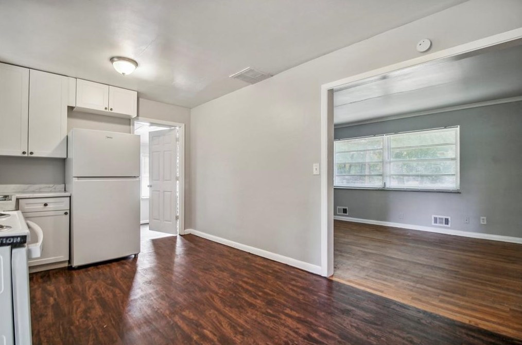 3948 Kirksford Dr, Decatur GA 30035-1645 exterior