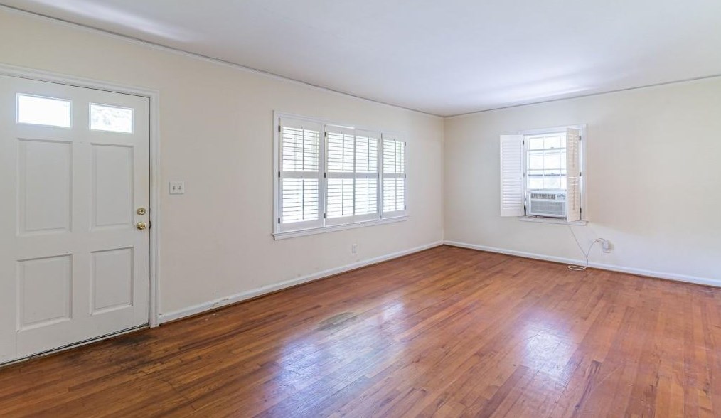 1118 Walker Dr, Decatur GA  30030-4762 exterior