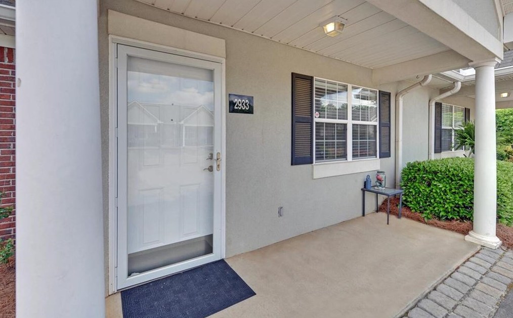 2933 Florence Dr, Gainesville, GA 30504-5673