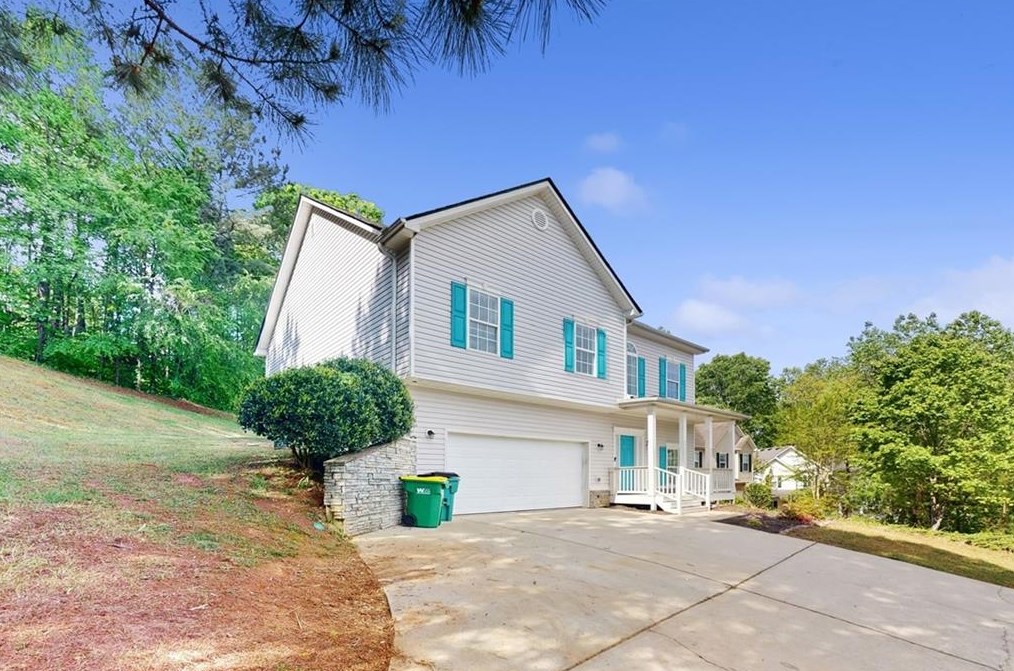 111 Hearthstone Walk, Holly Springs, GA 30189
