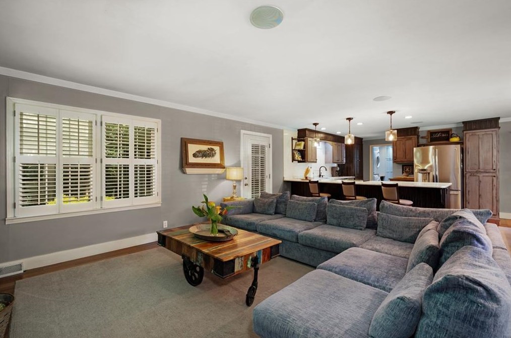 105 Stone Hvn Dr, Calhoun GA 30701-2053 exterior