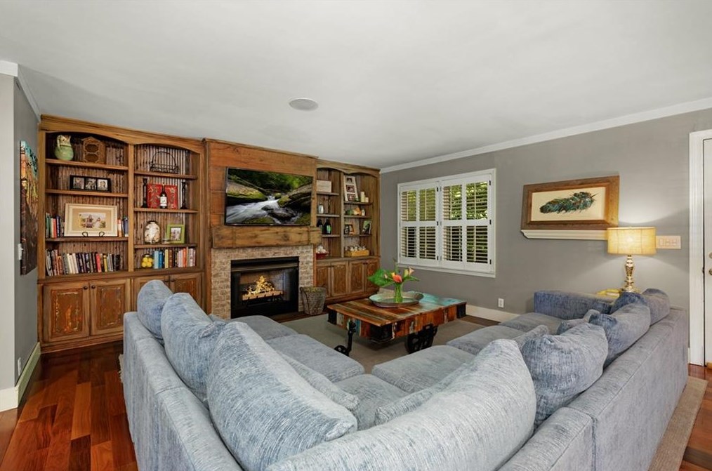 105 Stone Hvn Dr, Calhoun GA 30701-2053 exterior